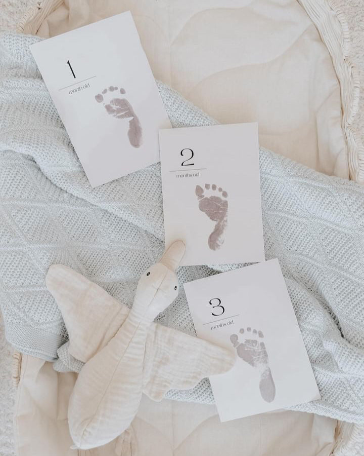 Inkless print kit for baby handprints and footprints