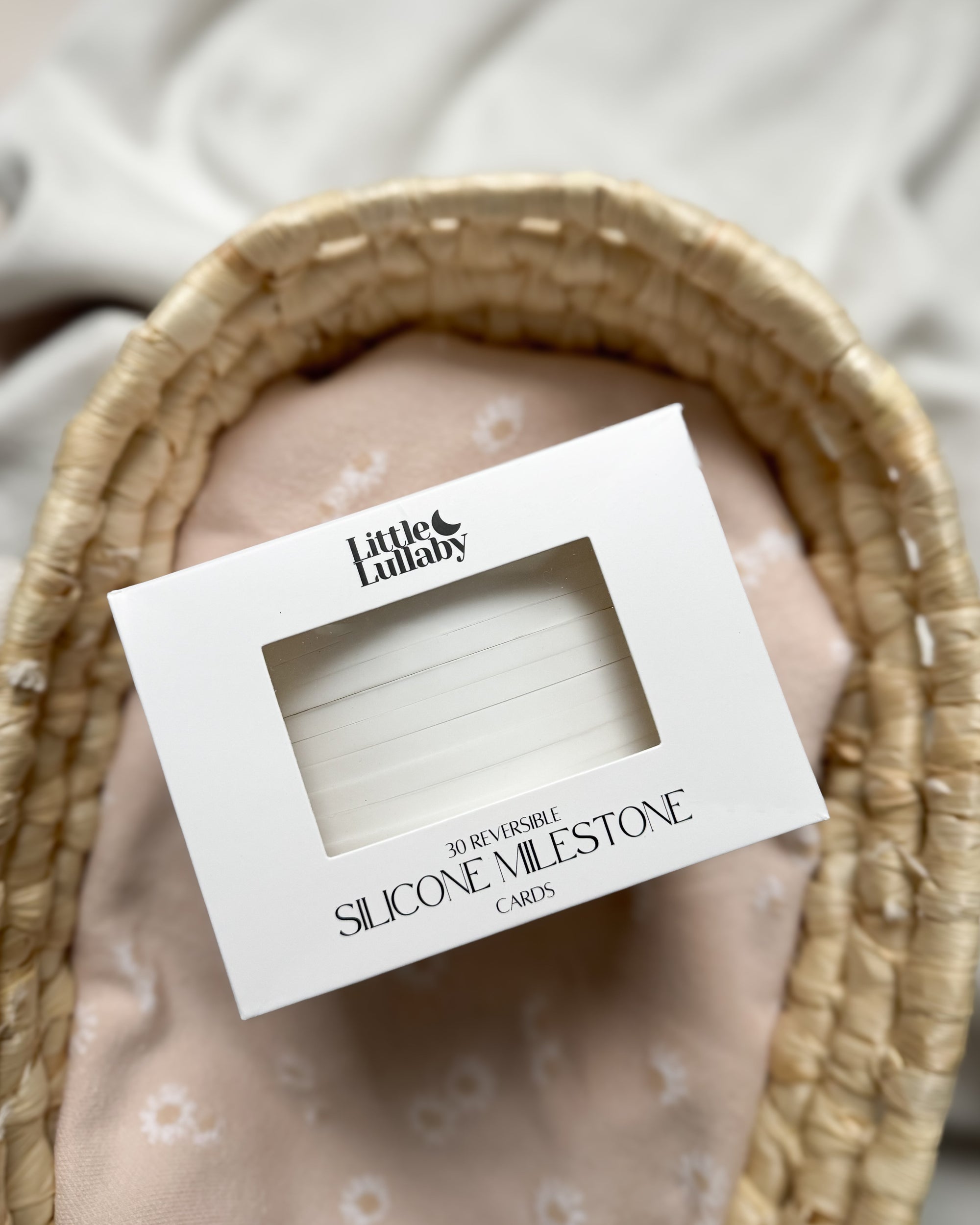 Gender neutral reversible milestone cards for baby 