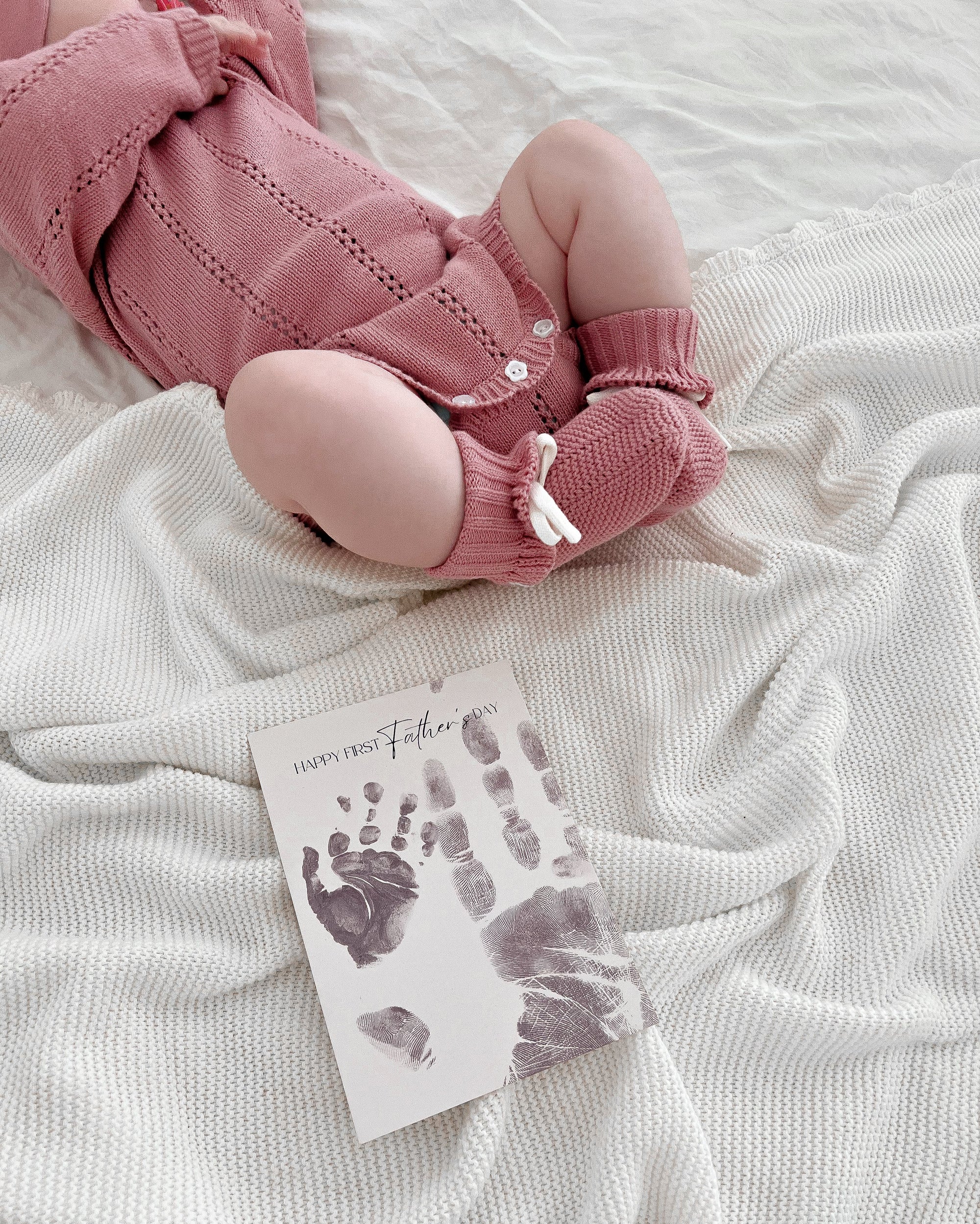 inkless and no mess baby handprint and footprint cards