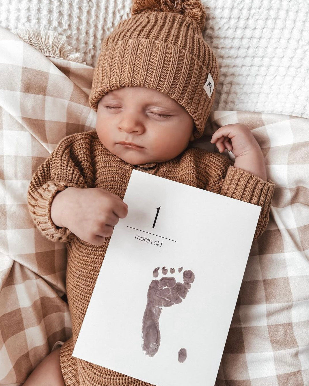 Inkless print kit for baby handprints and footprints